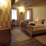 Apartmán Kristallhaus Anno 1438 *