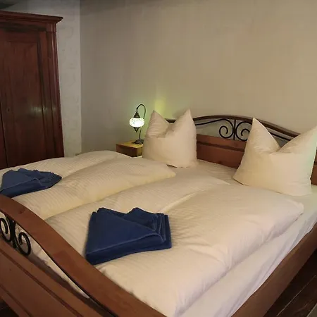 Kristallhaus Anno 1438 *