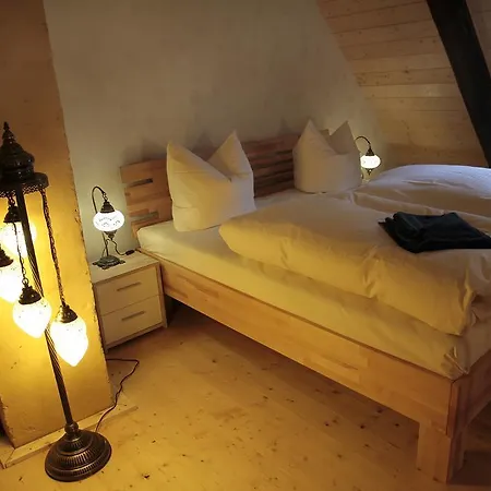 Kristallhaus Anno 1438 Апартаменты *